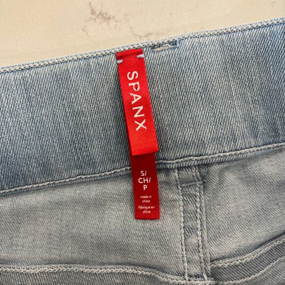 SPANX Flare Jean In Retro‎ Light Wash Size Small - Picture 6 of 12